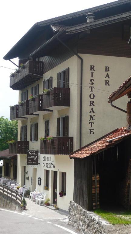 Cadria Nature & Bike Hotel Lenzumo di Concei Ngoại thất bức ảnh